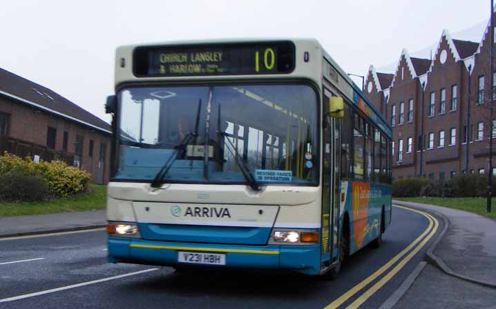 Arriva Shires Dennis Plaxton MPD Dart 3231